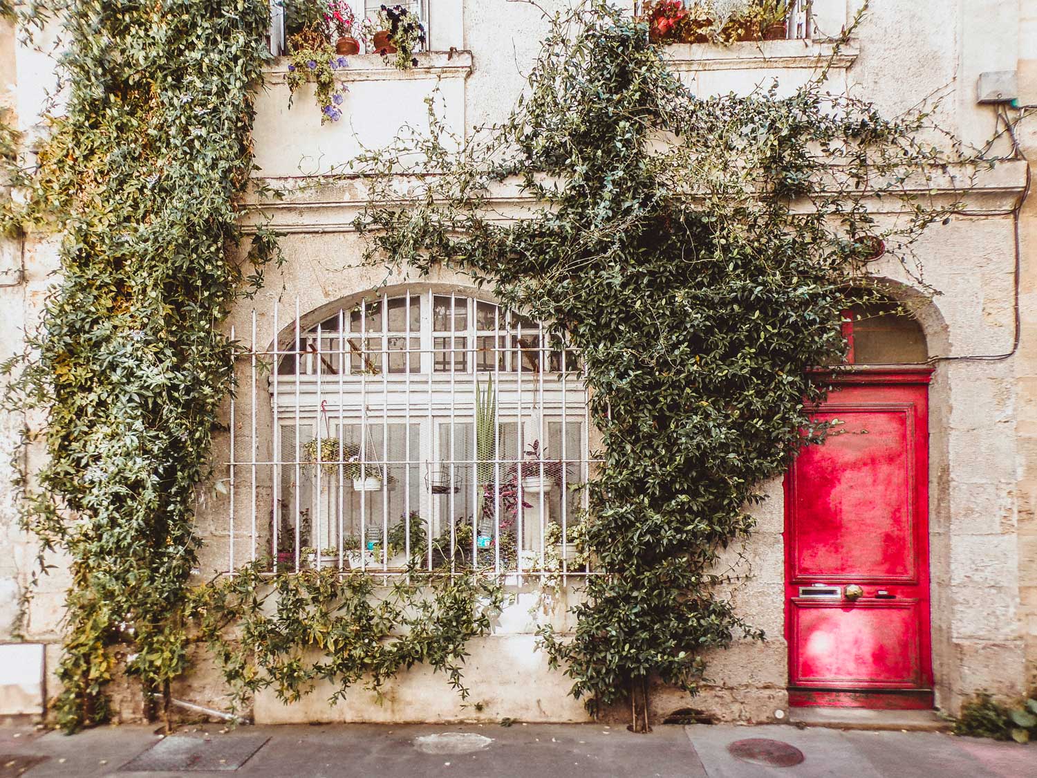 Porte cochère à Bordeaux