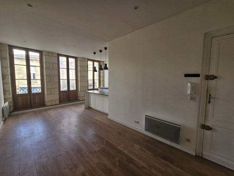 Bordeaux – Cours de la Somme – Joli T3 de 53 m2