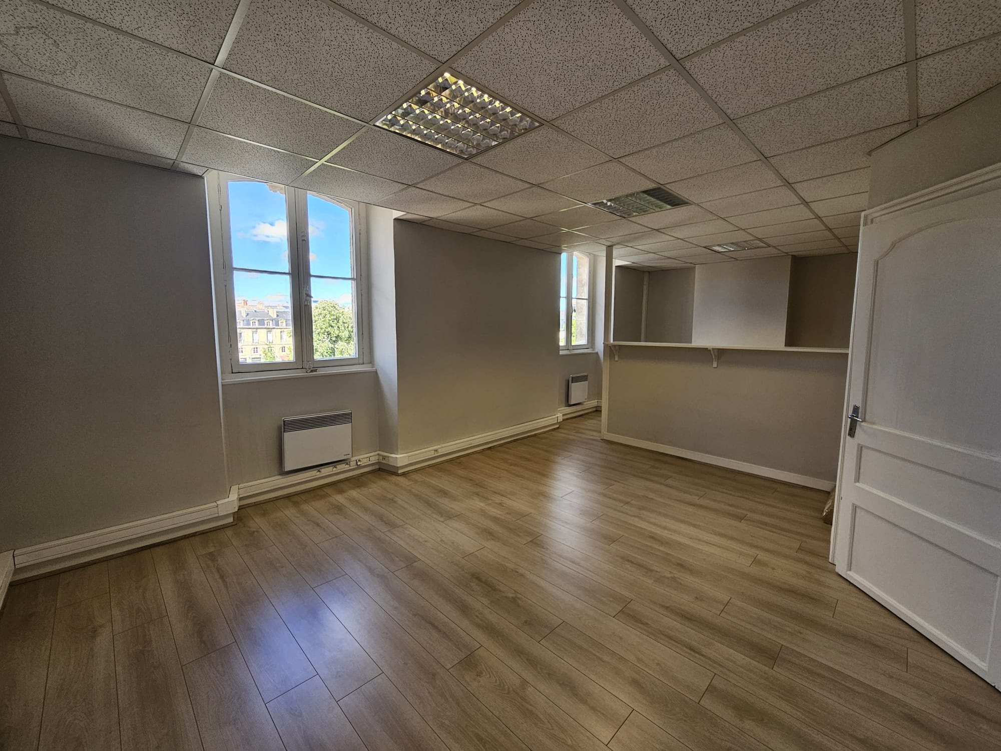 Bordeaux – Place Gambetta – Bureaux à louer de 48 m2