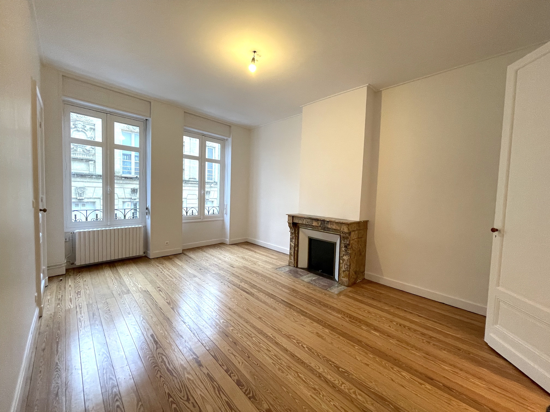 Bordeaux Palais Gallien – Magnifique appartement T6 de 220 m2 avec grande terrasse - photo 2