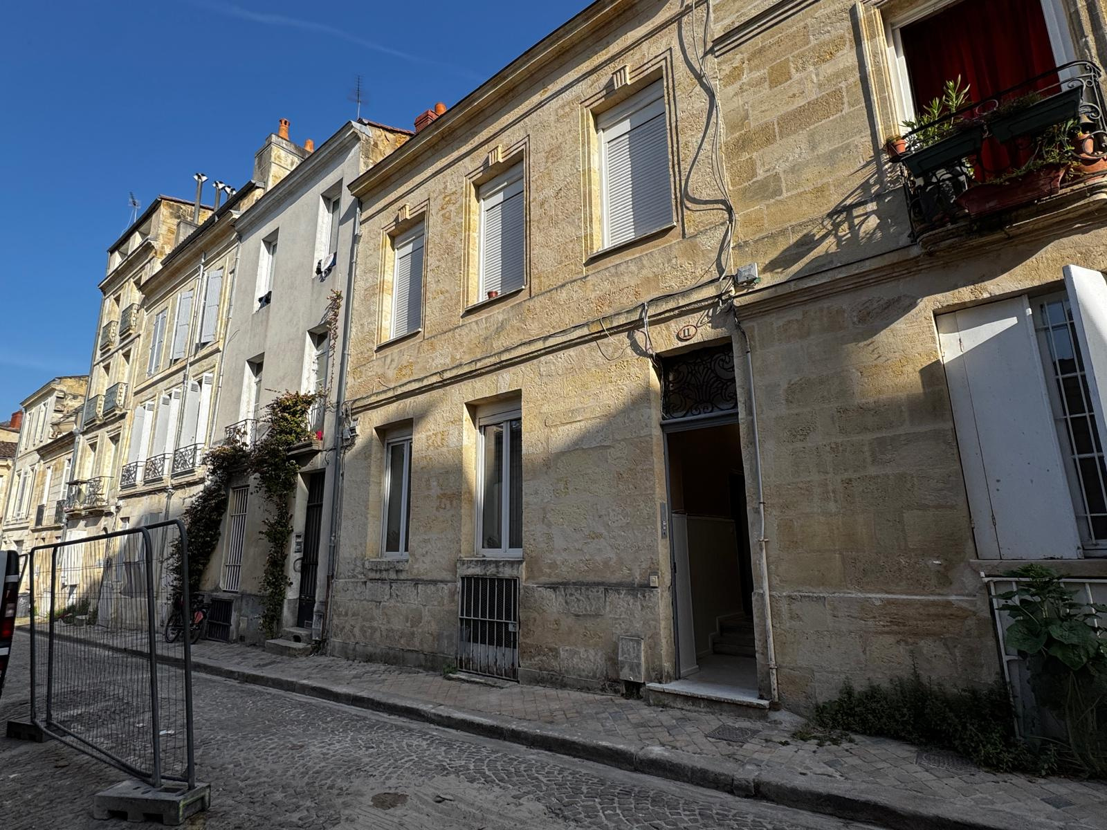 Appartement T3 duplex (côté cour) – Bordeaux PEY BERLAND (rue Castelmoron)