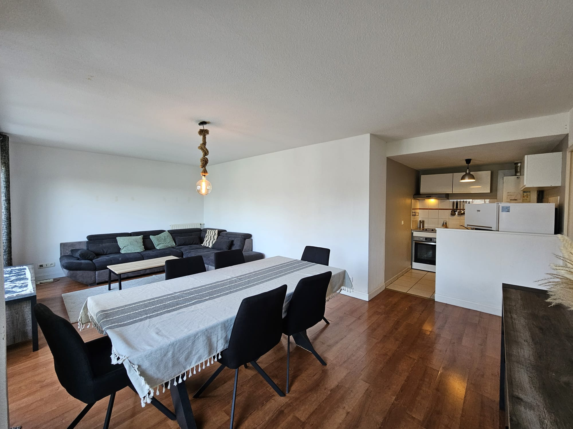 BORDEAUX – ST GENÈS – Très joli T2 Meublé de 56 m2 - photo 2
