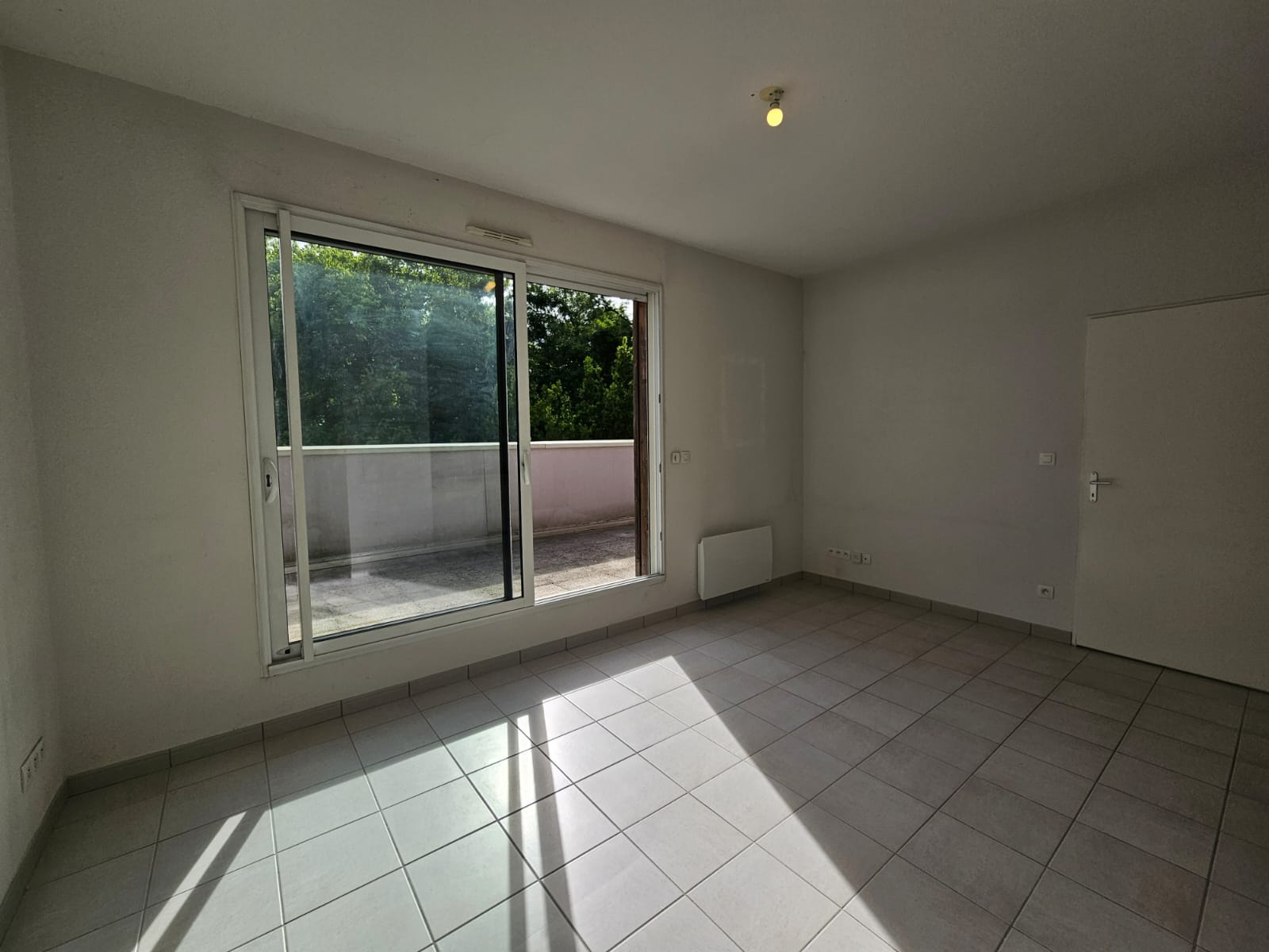 Pessac – Saige – Joli T2 avec grande terrasse - photo 2