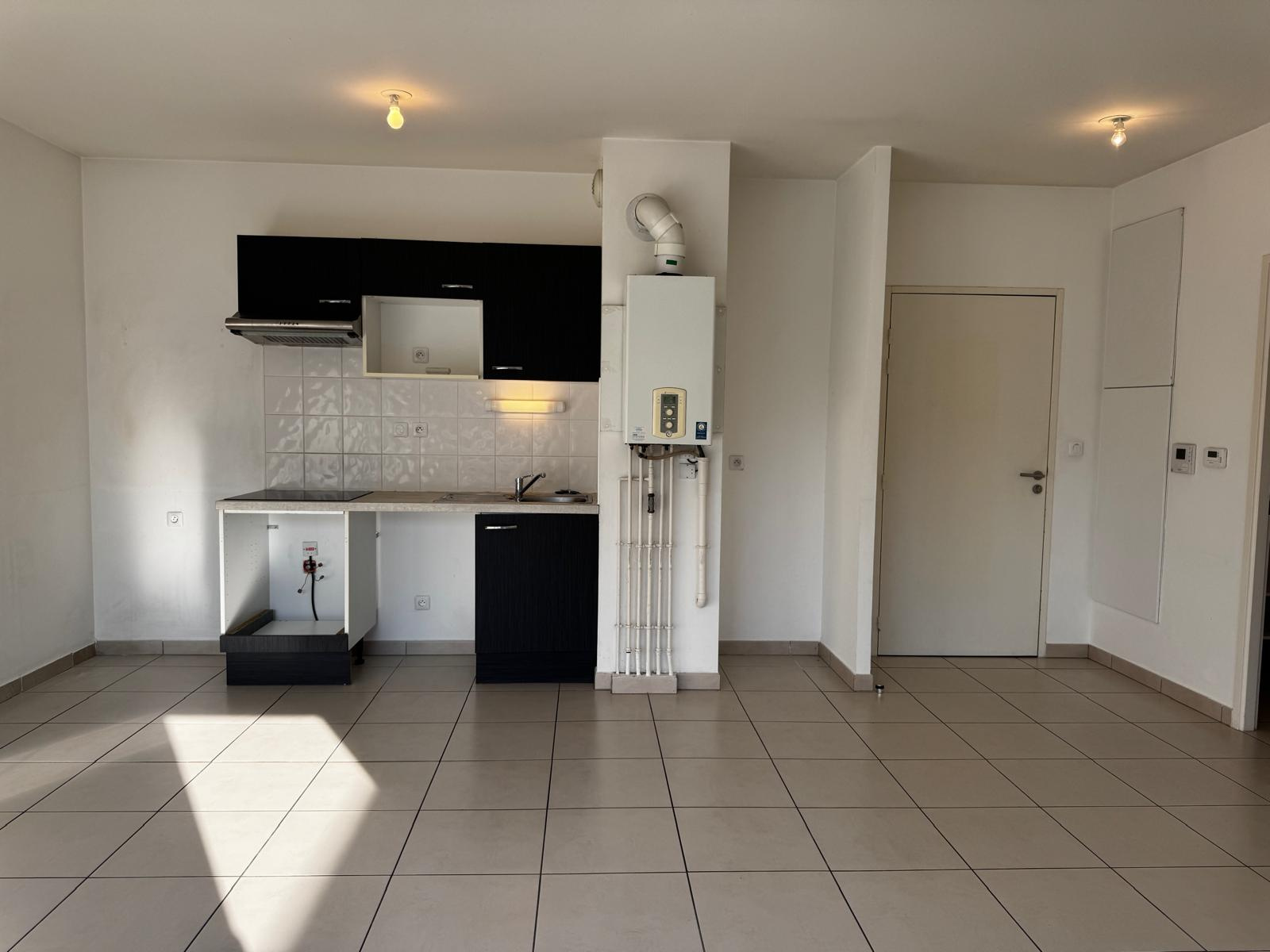Mérignac – Proche Centre Ville – Très joli T3 avec Parking et Balcon - photo 3