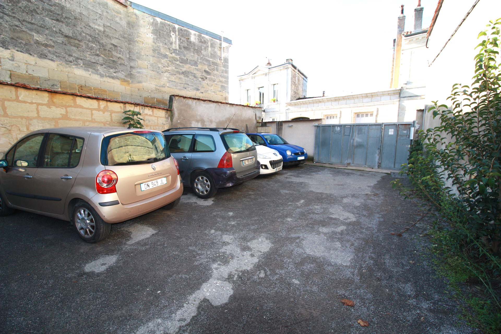 Bordeaux – St Jean / Nansouty – Place de parking vendue libre