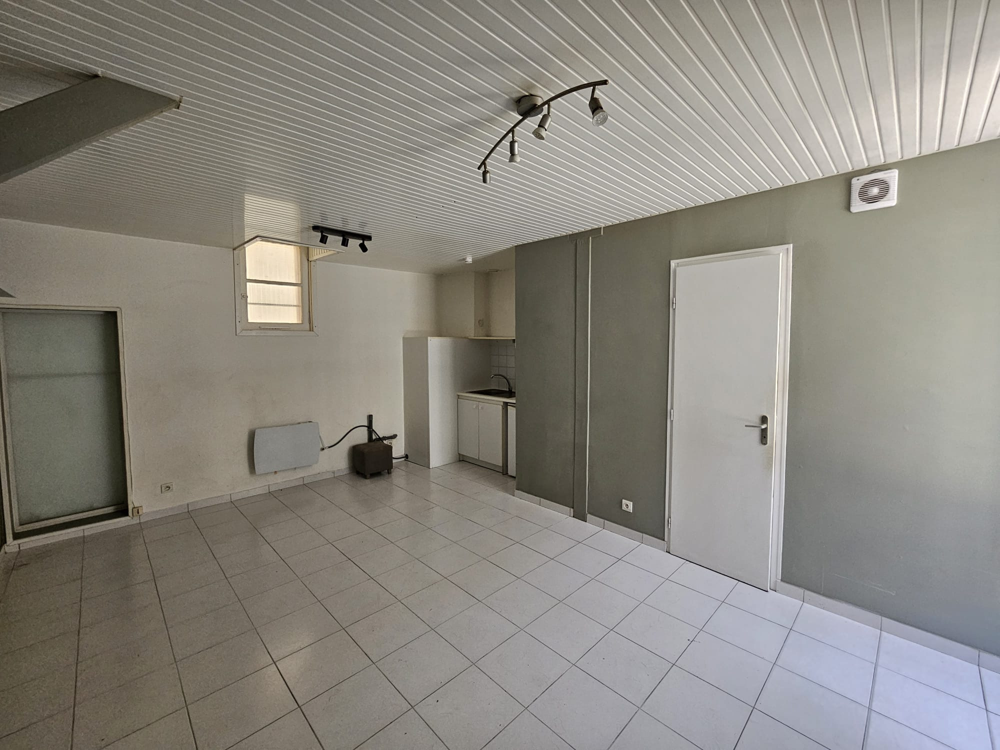 Bordeaux Victoire – Maison de Ville T5 – Centre-Ville - photo 3