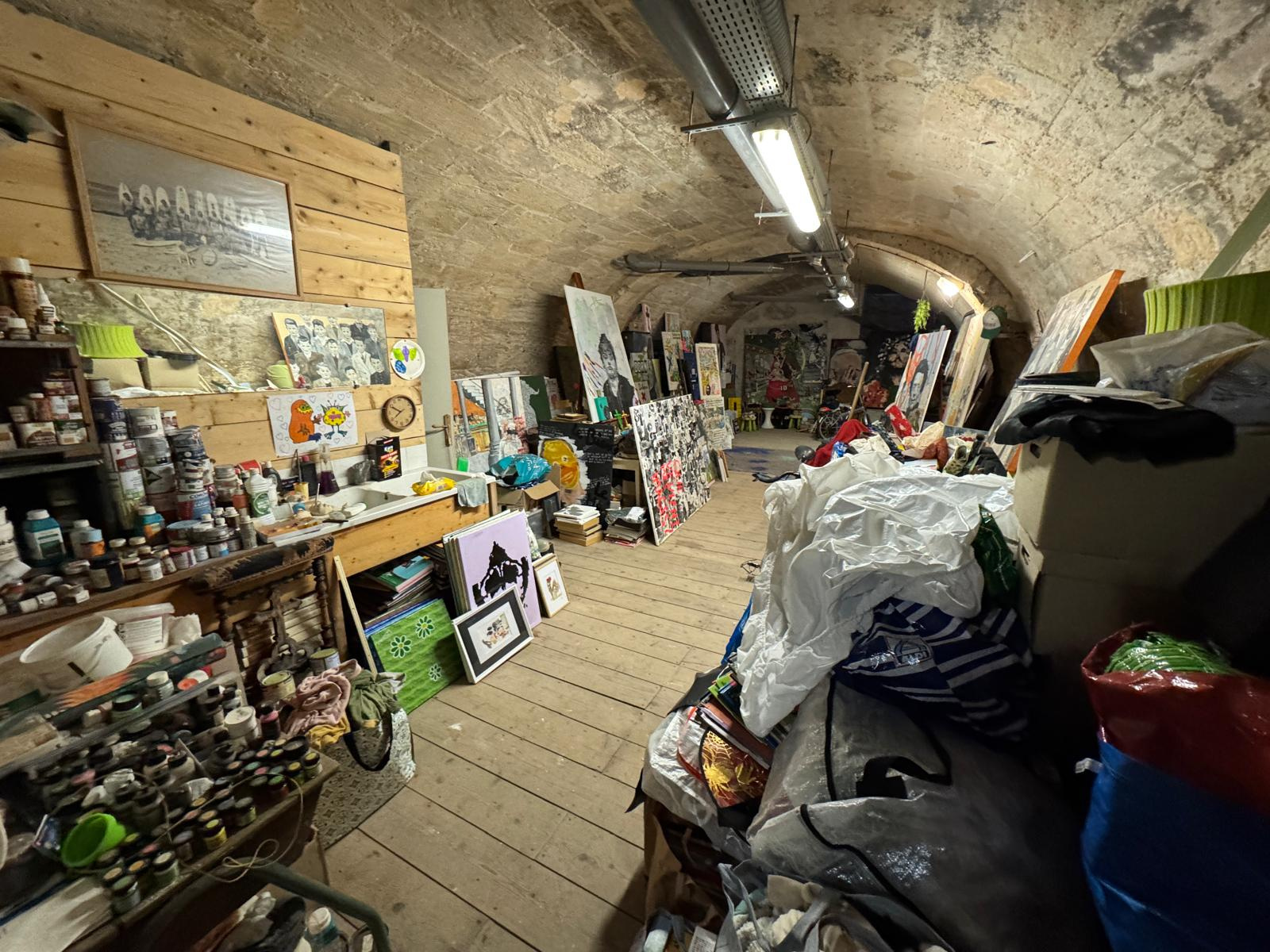 Bordeaux Victoire – Cave de 60 m2 saine et aménagée - photo 2