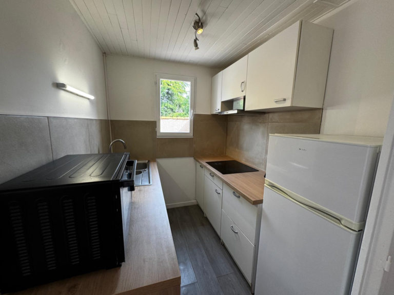 Bègles – Mussonville – Jolie Maison T3 meublée avec extérieur – Rénovée